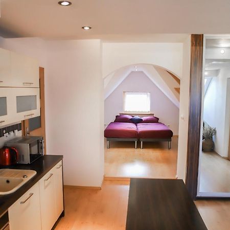 Lovely Apartment In City Center Of Jelenia Gora. Esterno foto
