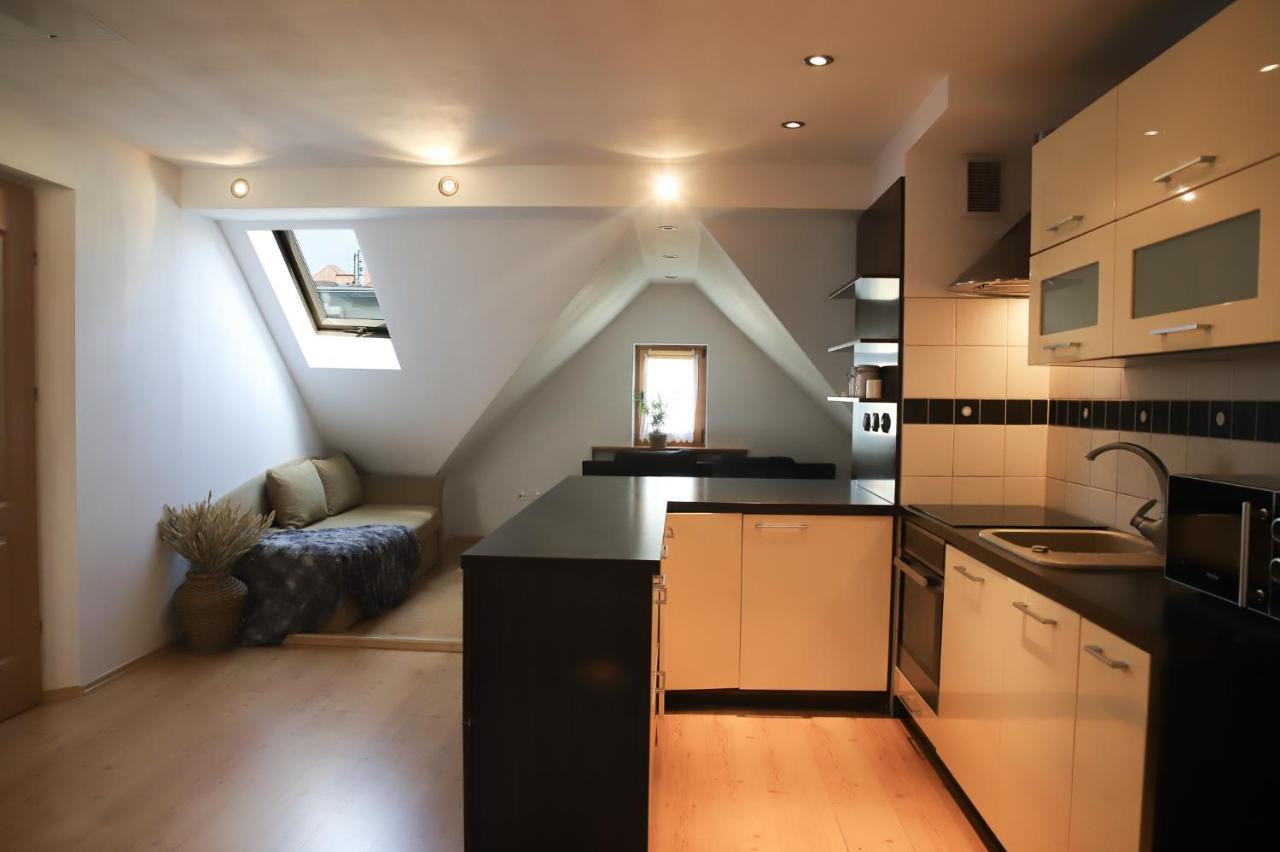 Lovely Apartment In City Center Of Jelenia Gora. Esterno foto
