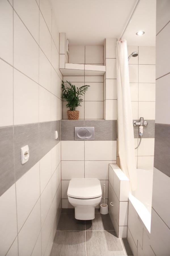 Lovely Apartment In City Center Of Jelenia Gora. Esterno foto